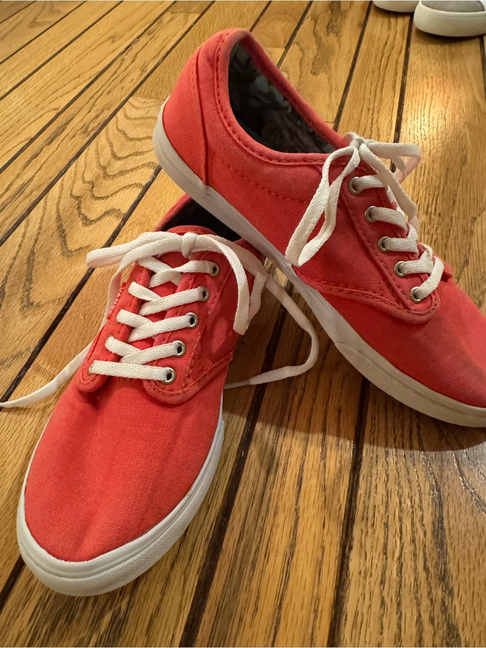 Vans Coral Red Canvas Sneakers with White Laces - Picture 4 of 10